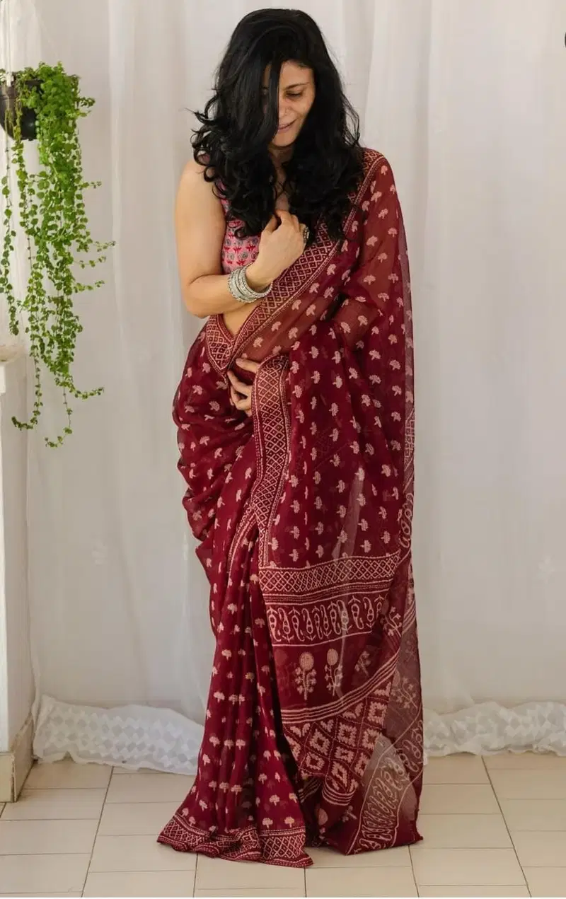 VK 4199 Imported  Cotton Printed Sarees Wholesale Shop In Surat 